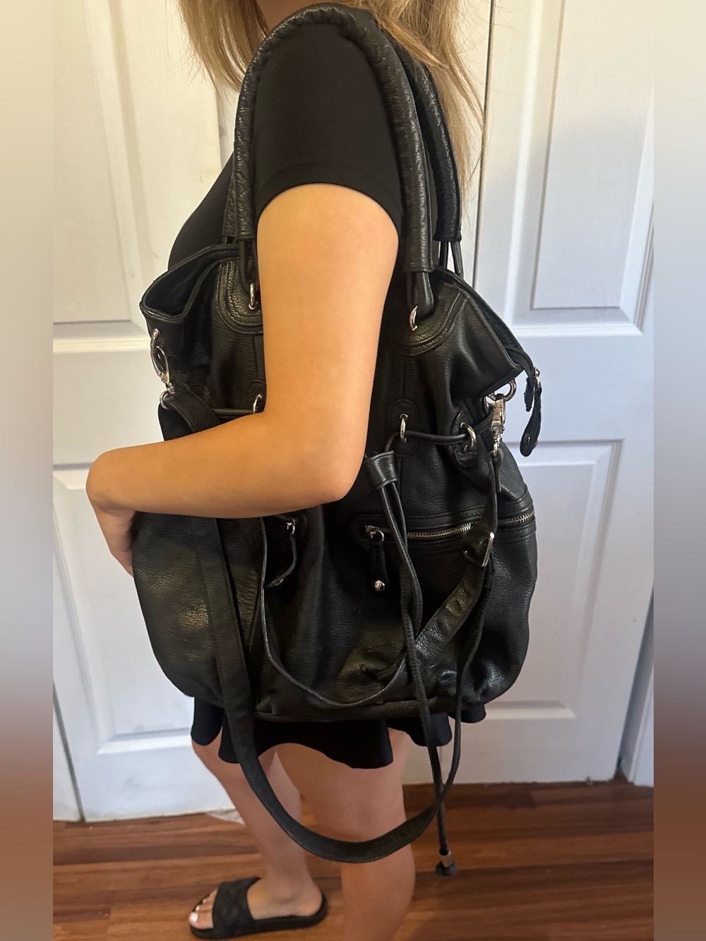 Hype Black leather bucket purse